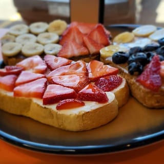 Hazy Daisy Toast