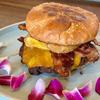 Candies Eats World Breakfast Smashburger