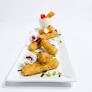 Mozzarella Cheese Sticks (6 Piece)